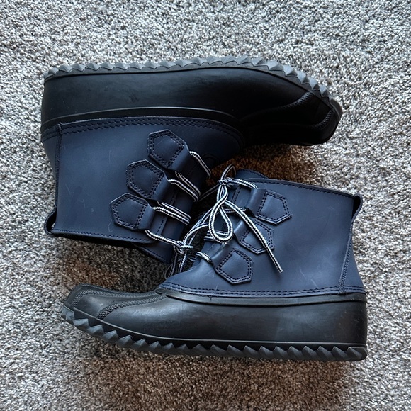 Merona Black and Blue Winter Boots - Picture 2 of 6